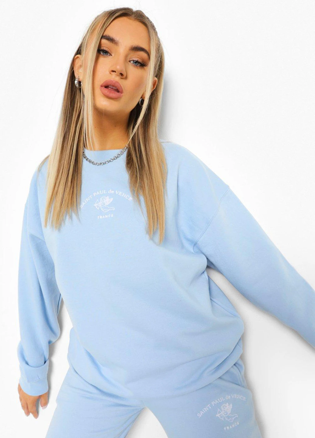 Голубой свитшот Boohoo надпись без декора (249991285)