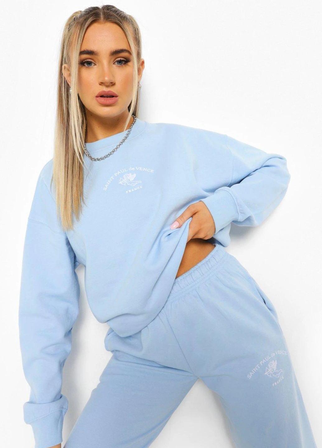 Голубой свитшот Boohoo надпись без декора (249991285)