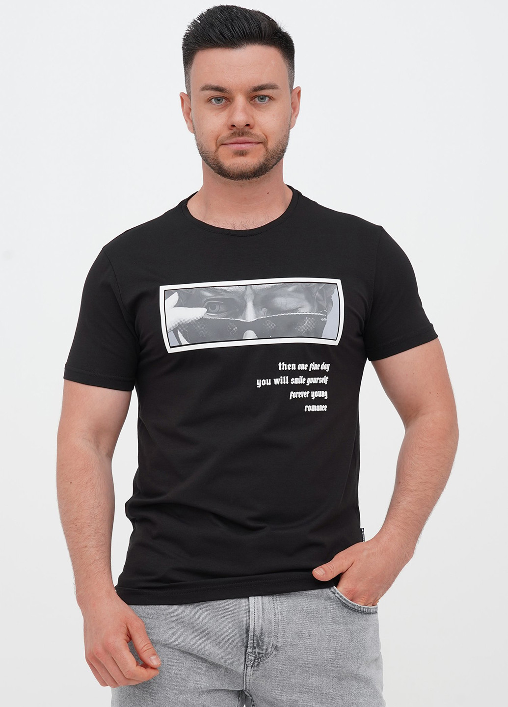 Чорна футболка Trend Collection