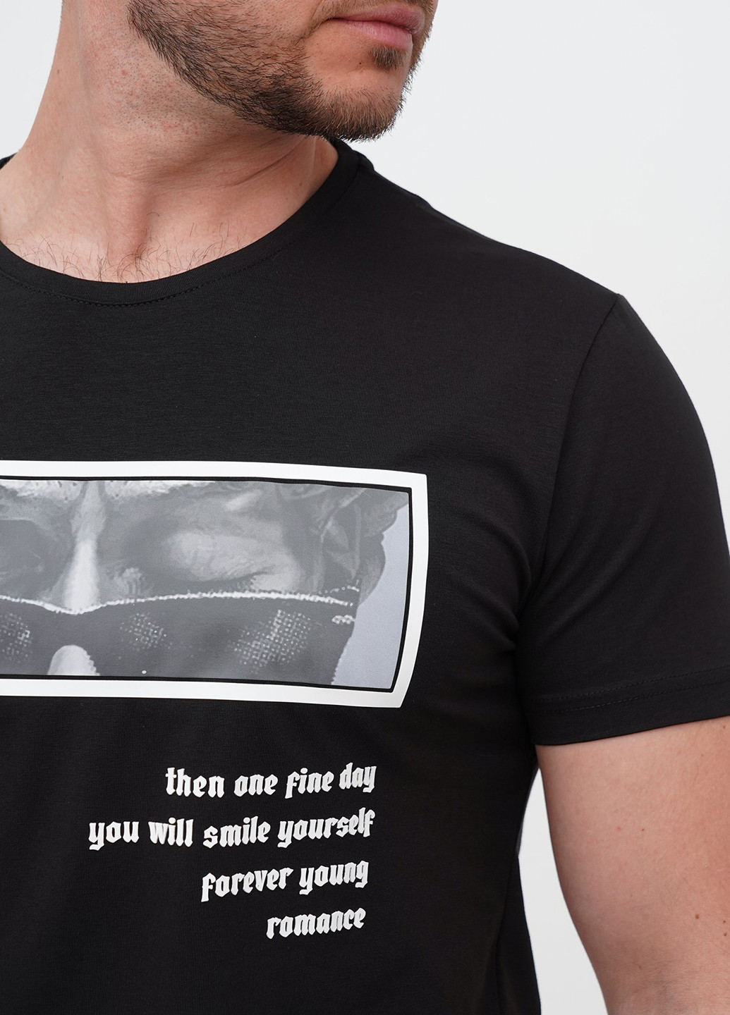 Чорна футболка Trend Collection