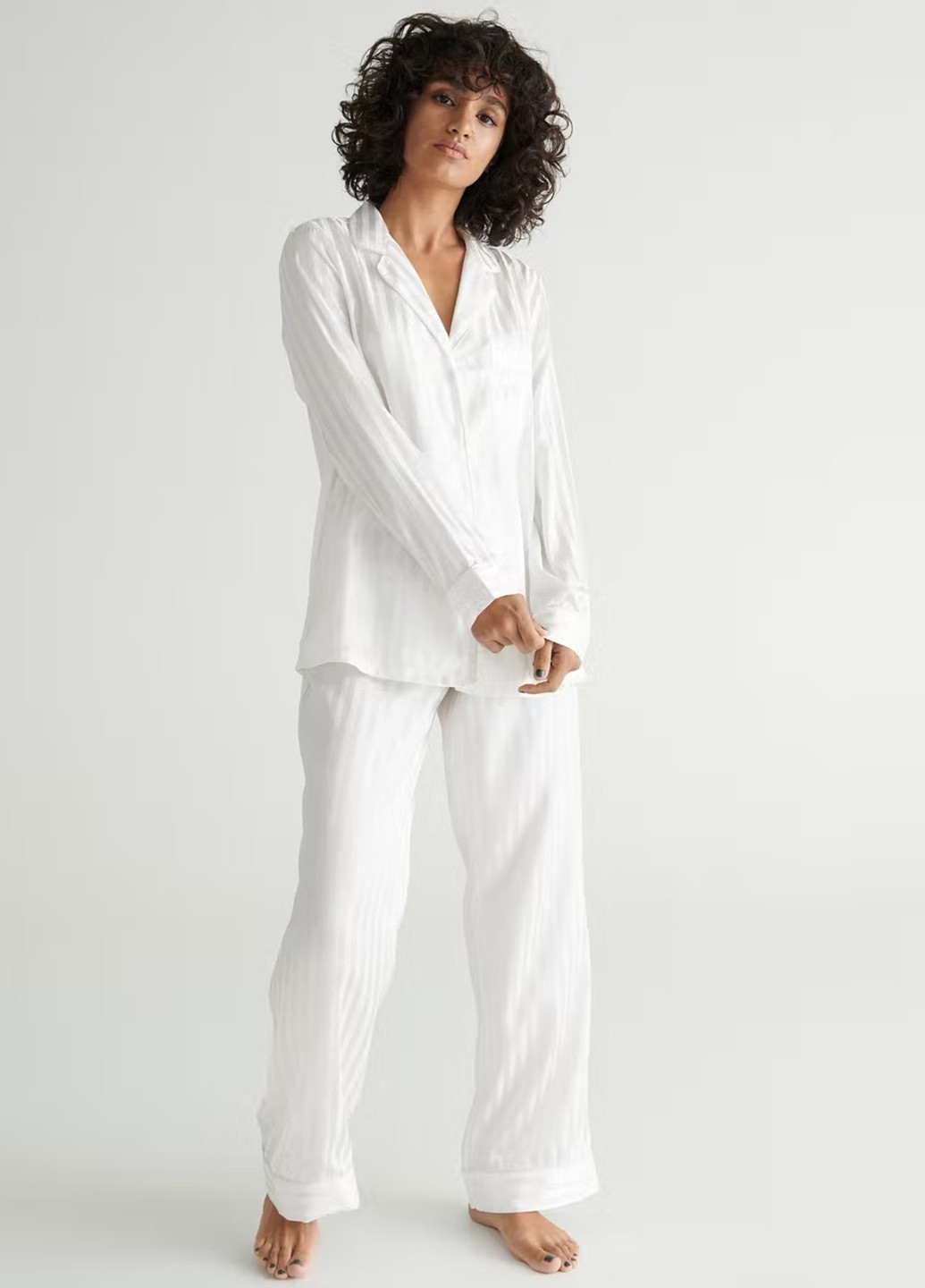 Белые кэжуал демисезонные прямые брюки Gina Tricot
