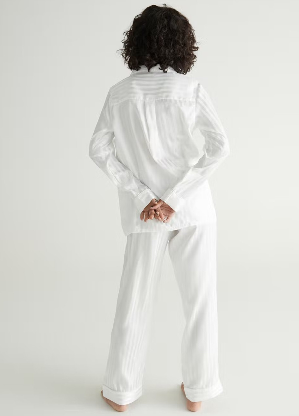 Белые кэжуал демисезонные прямые брюки Gina Tricot