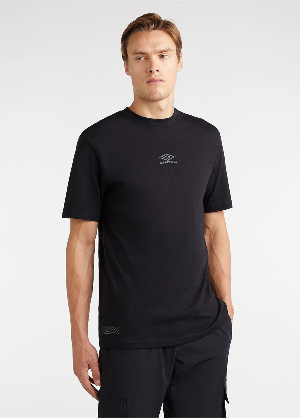 Черная футболка Umbro