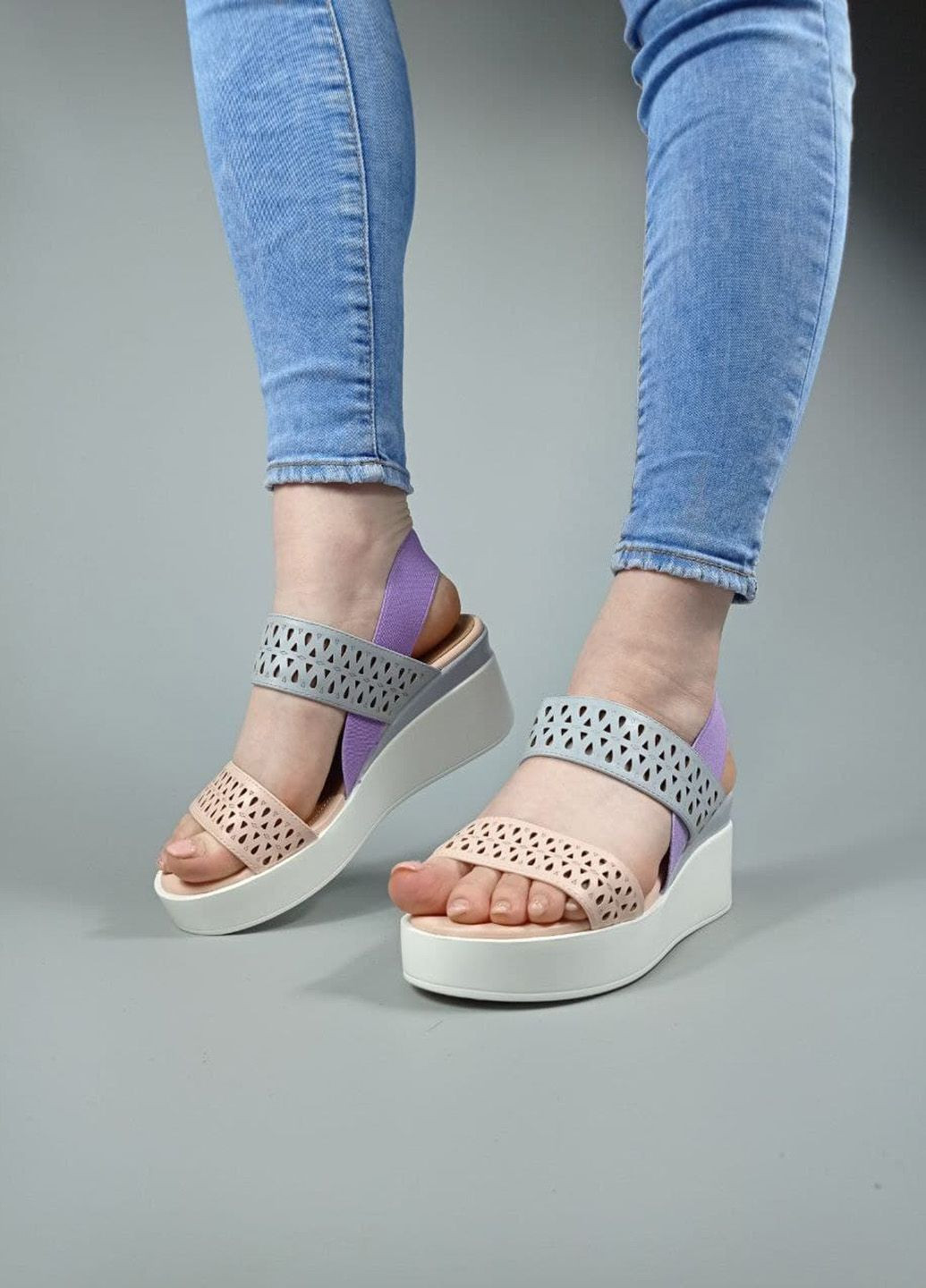 Комбинированные босоножки Meideli