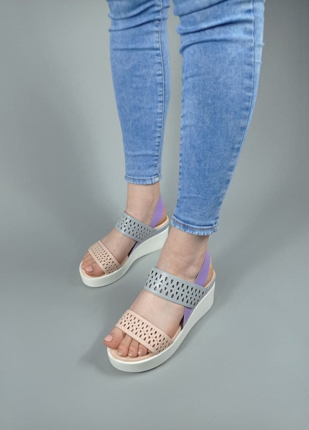 Комбинированные босоножки Meideli