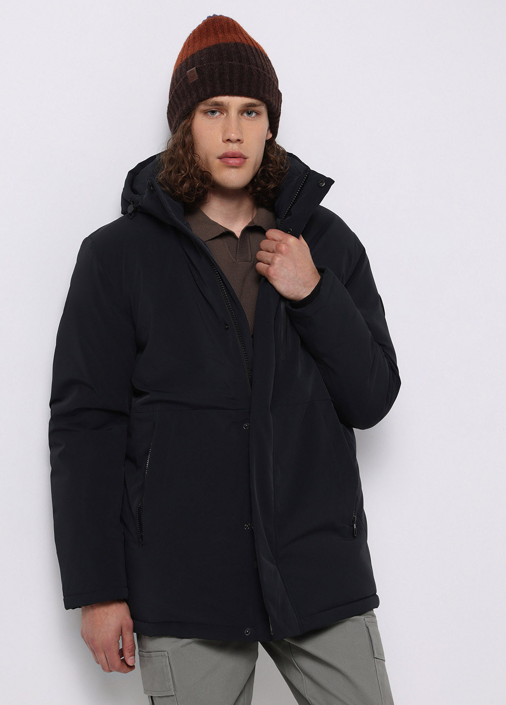 Темно-синя зимня куртка Colin's