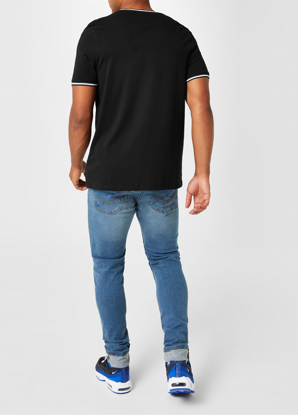 Черная футболка Slazenger