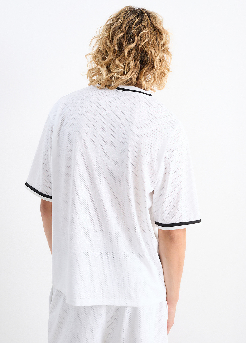 Біла футболка C&A