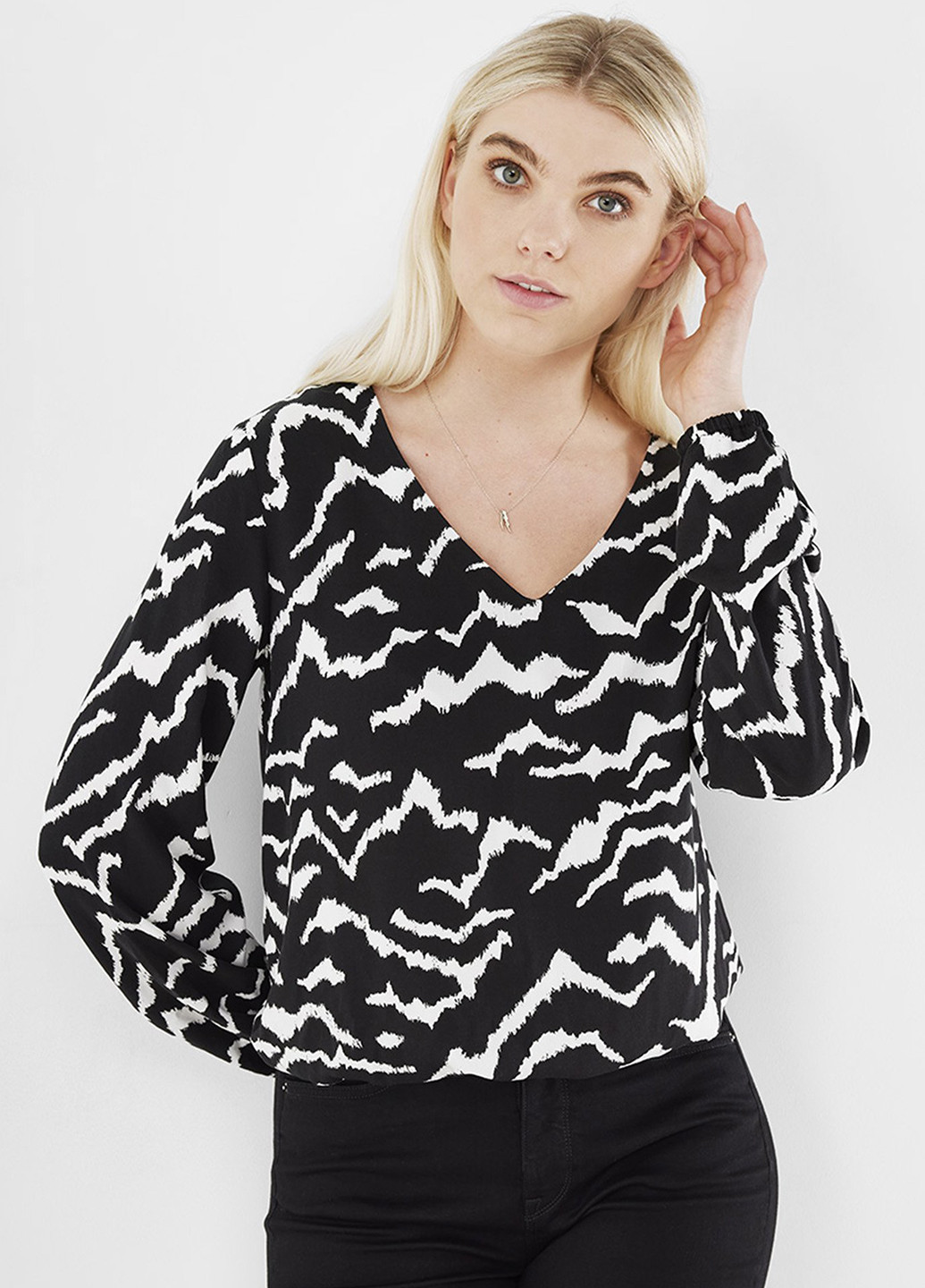 Чёрная блуза Mexx