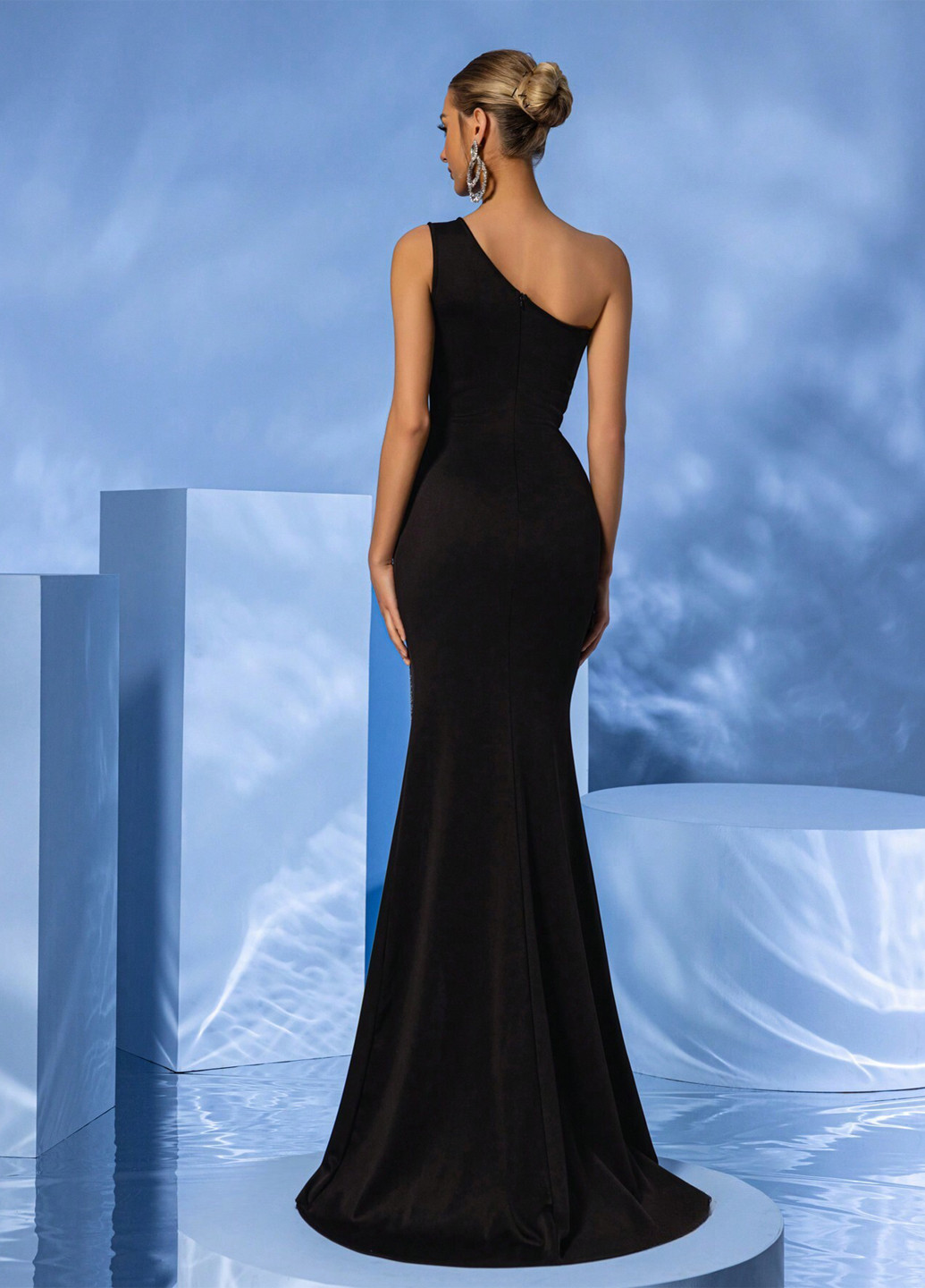 Чорна вечірня сукня на одне плече SHEIN однотонна