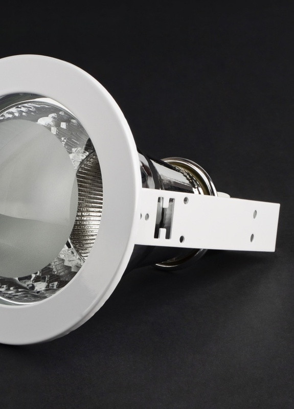 Светильник Downlight потолочный встроенный VDL-50S WH Brille (253893430)