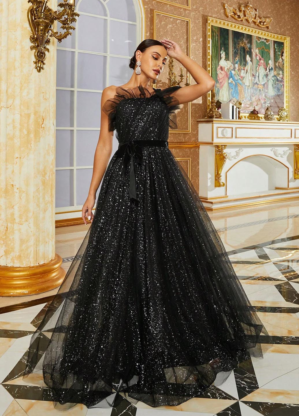 Черное праздничный платье на одно плечо SHEIN однотонное