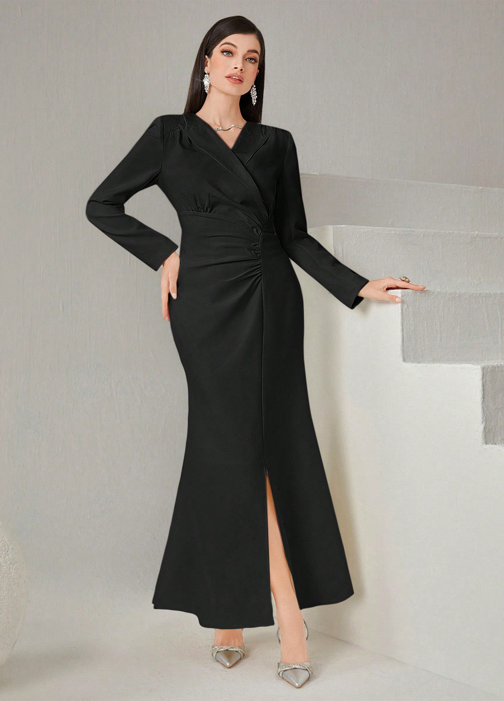 Чорна кежуал сукня на запах SHEIN однотонна