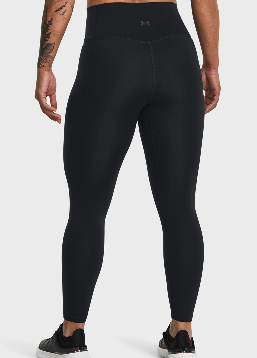 Черные зимние леггинсы Under Armour