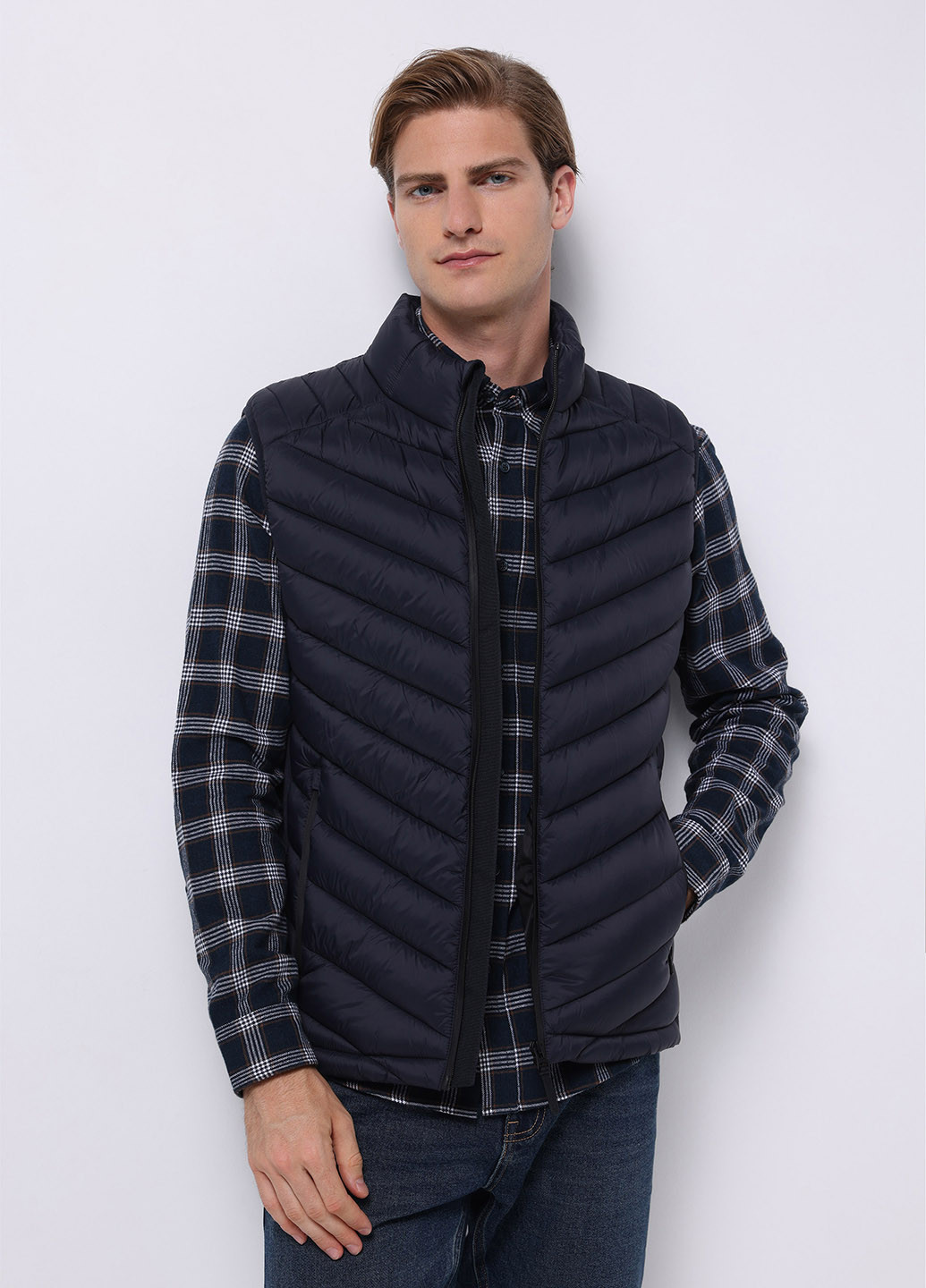 Жилет Colin's (345562153)