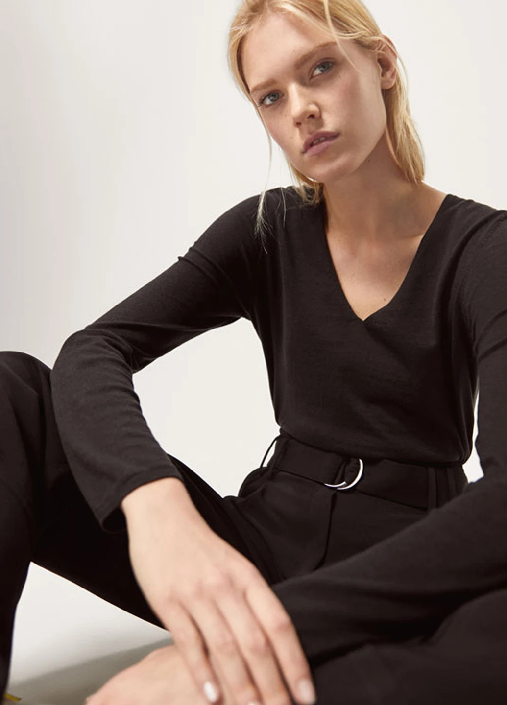 Чорний демісезонний пуловер пуловер Massimo Dutti