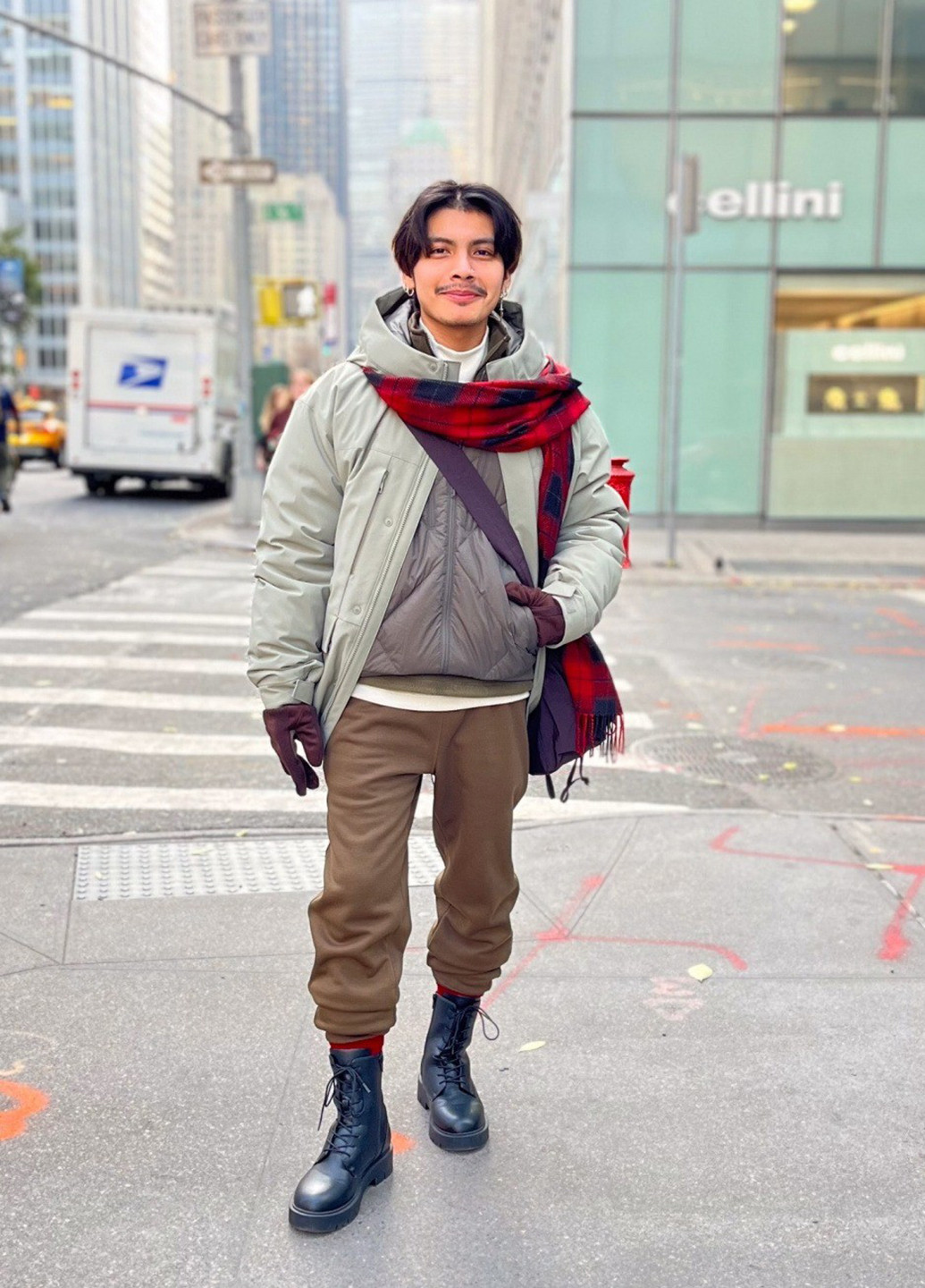 Толстовка Uniqlo (321869929)