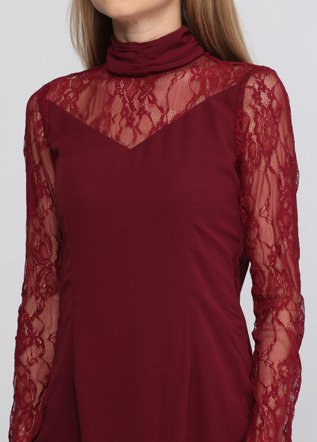 Бордовое кэжуал платье платье-водолазка Vero Moda однотонное