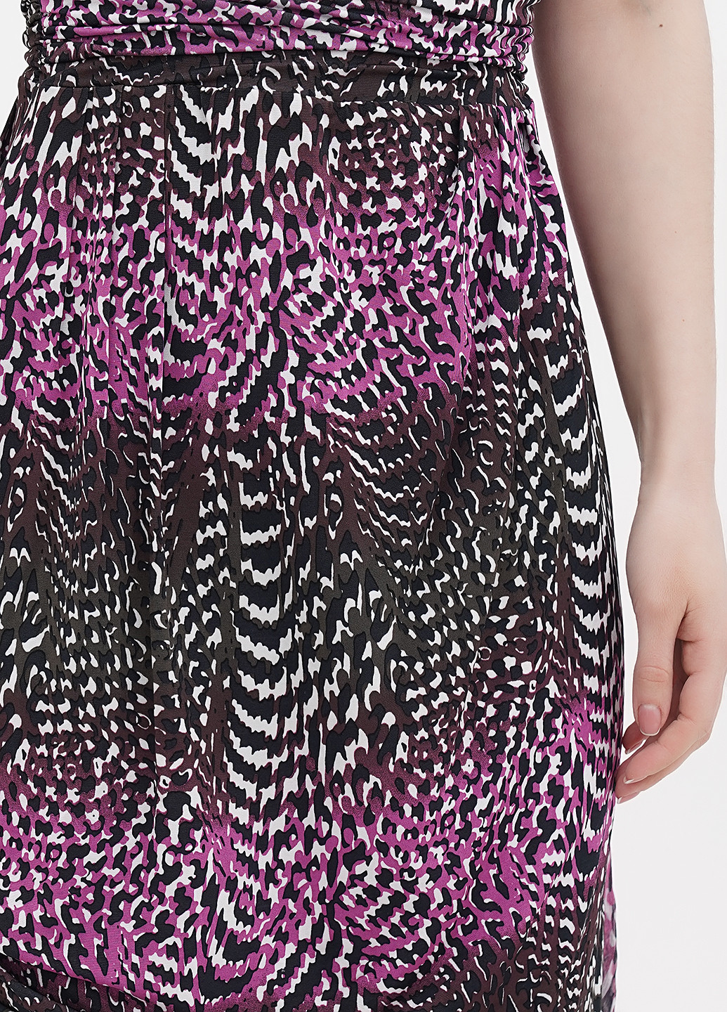Сиреневое кэжуал платье футляр, на одно плечо Liu Jo с абстрактным узором