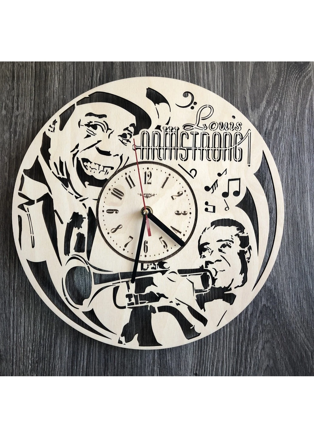 Годинник ручної роботи настінний дерев`яний «Луї Армстронг» 7Arts (253567535)