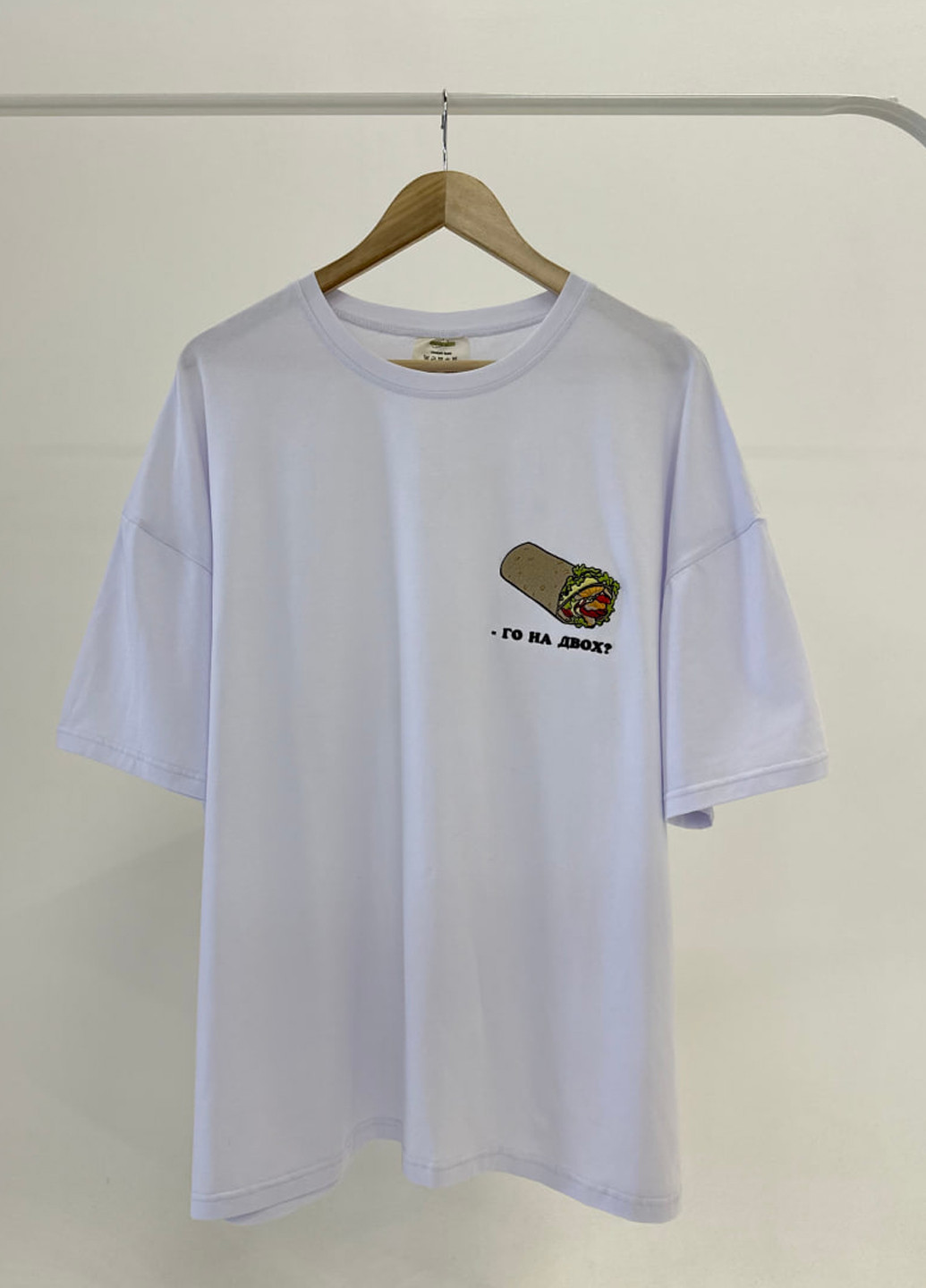 Белая футболка Naiznanku