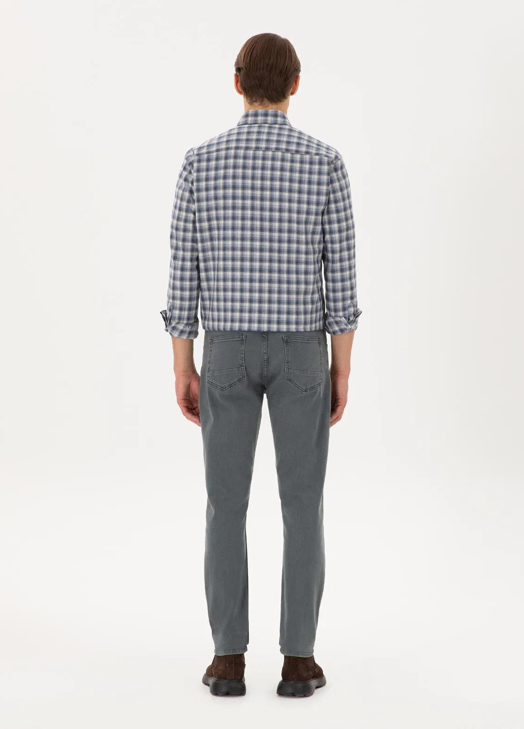 Серые демисезонные зауженные джинсы Pierre Cardin