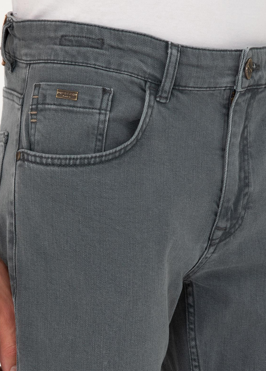 Серые демисезонные зауженные джинсы Pierre Cardin