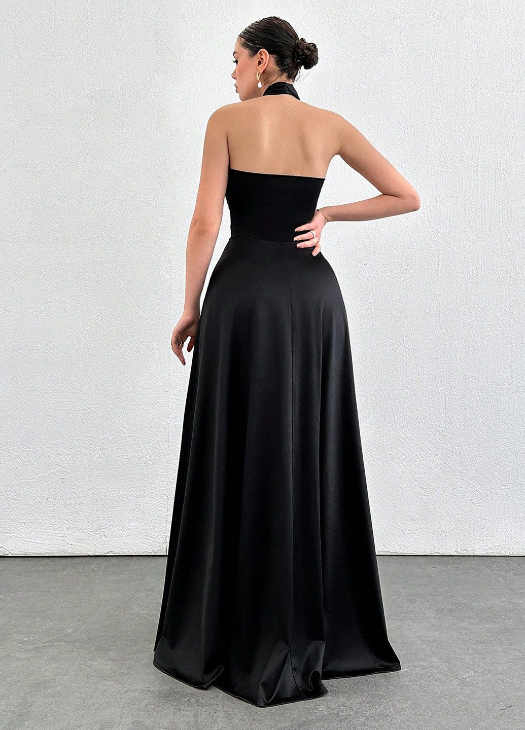 Черное вечернее платье клеш, а-силуэт, с открытой спиной SHEIN однотонное