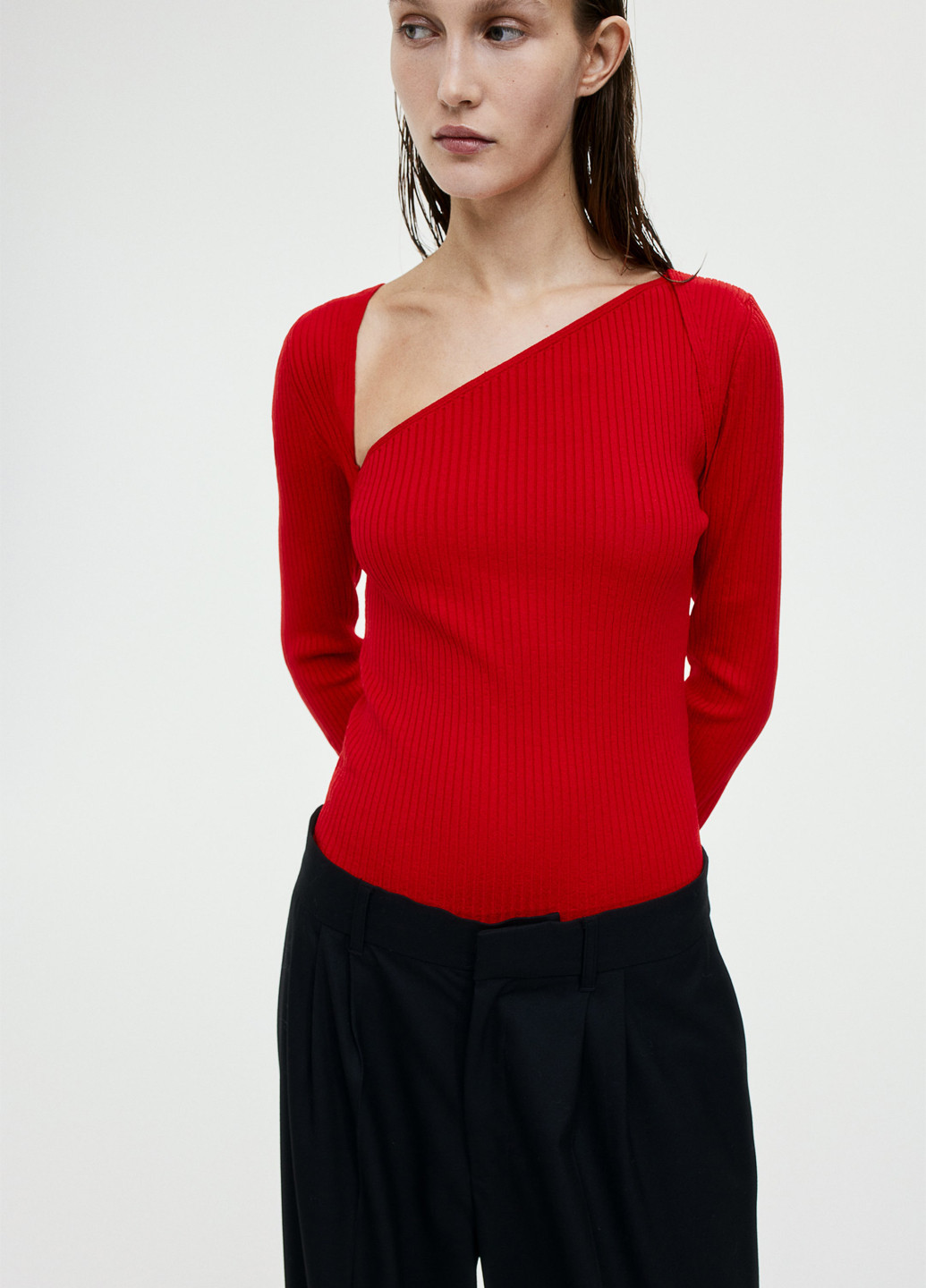 Красный демисезонный свитер H&M