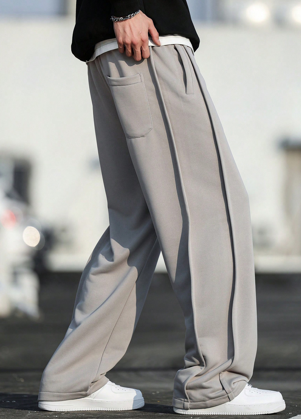 Серые спортивные демисезонные брюки SHEIN