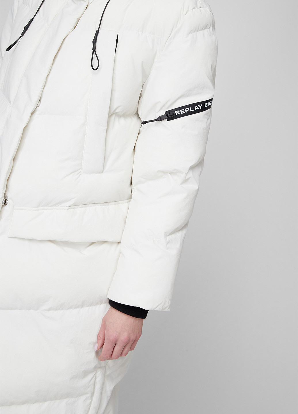 Белая зимняя куртка Replay