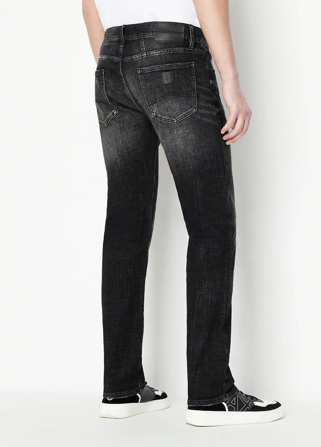 Черные демисезонные регюлар фит джинсы Armani Exchange