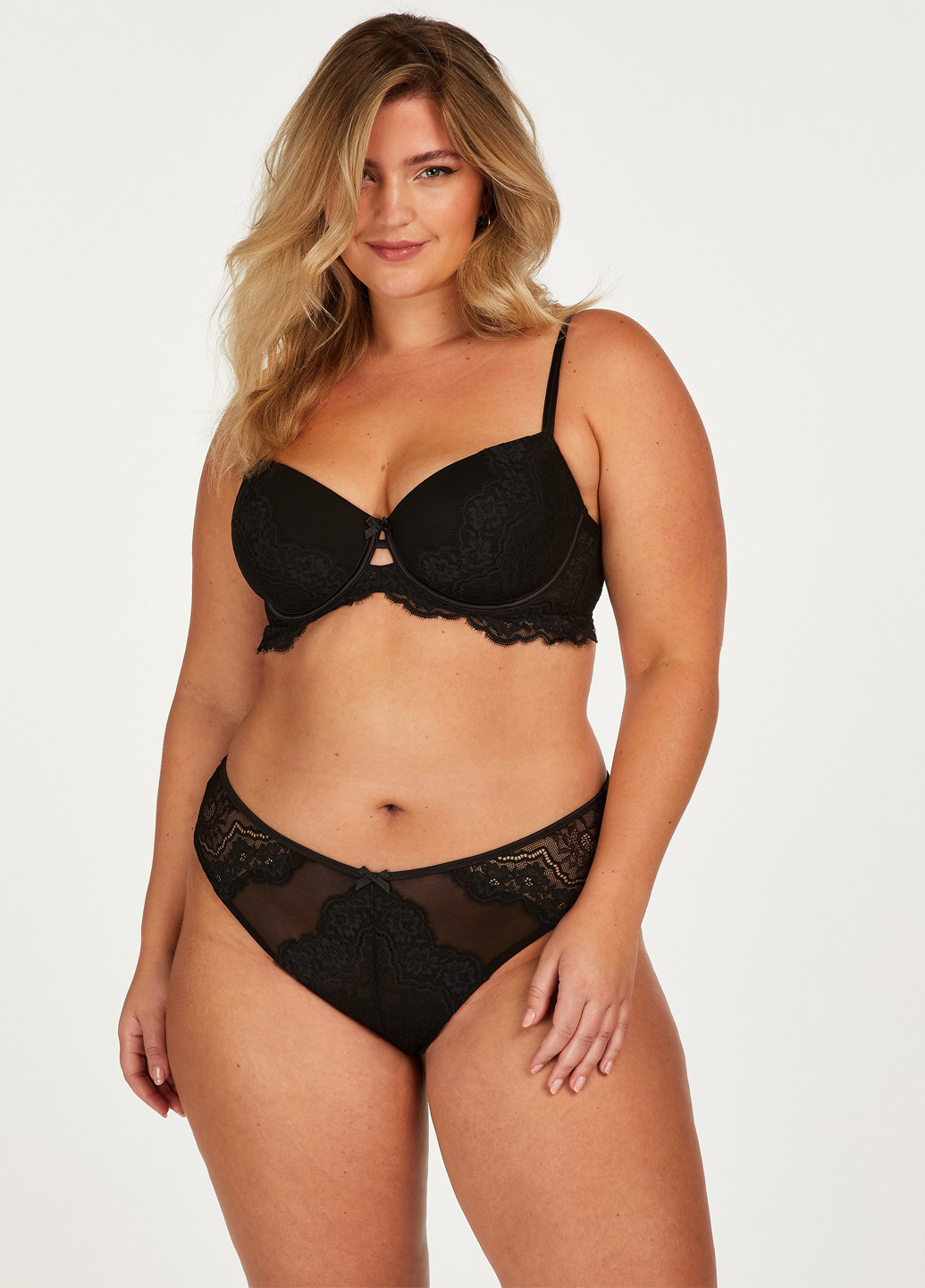 Чорний бюстгальтер Hunkemoller з кісточками поліамід, мереживо
