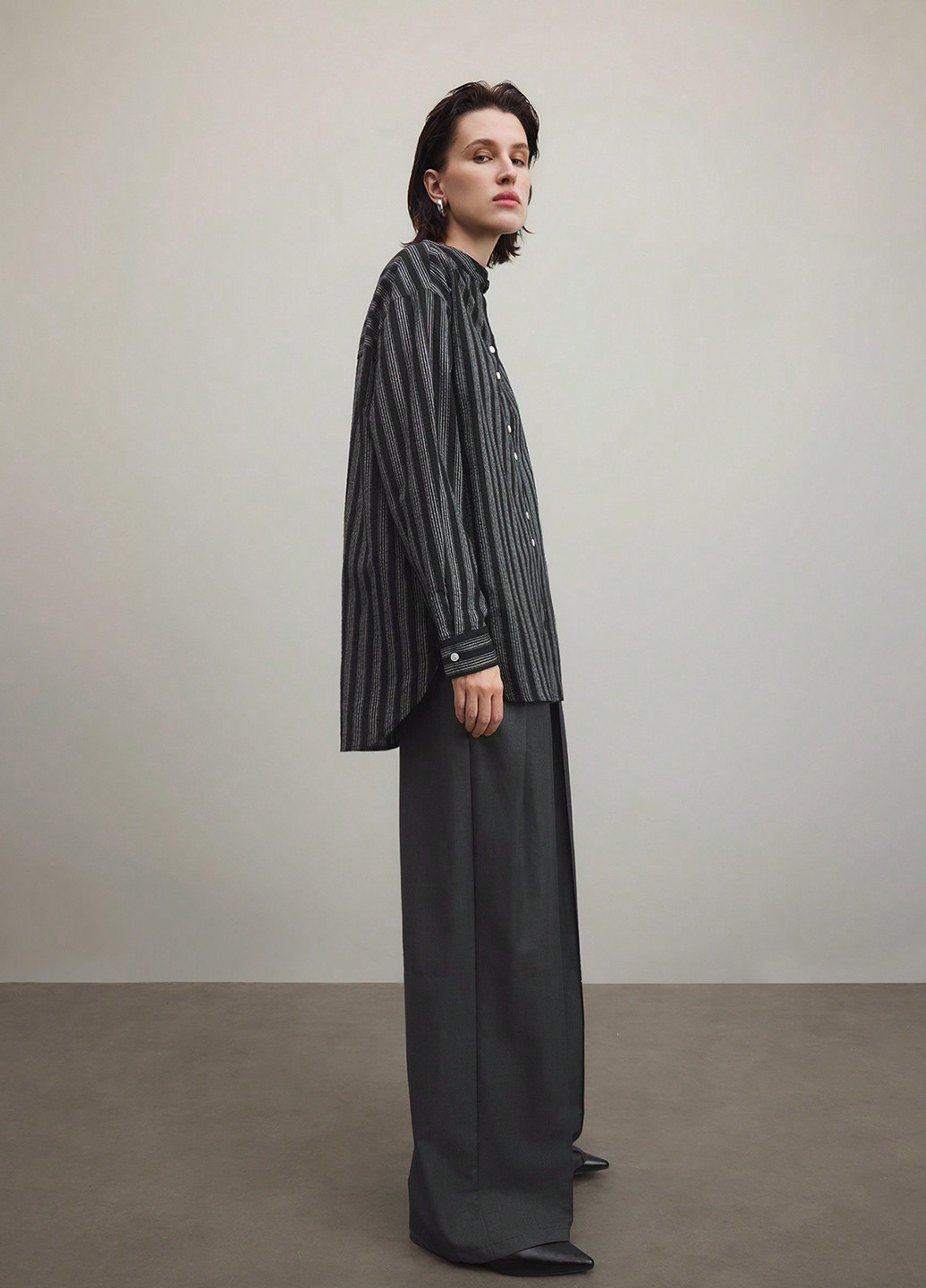 Черная кэжуал рубашка в полоску SHEIN