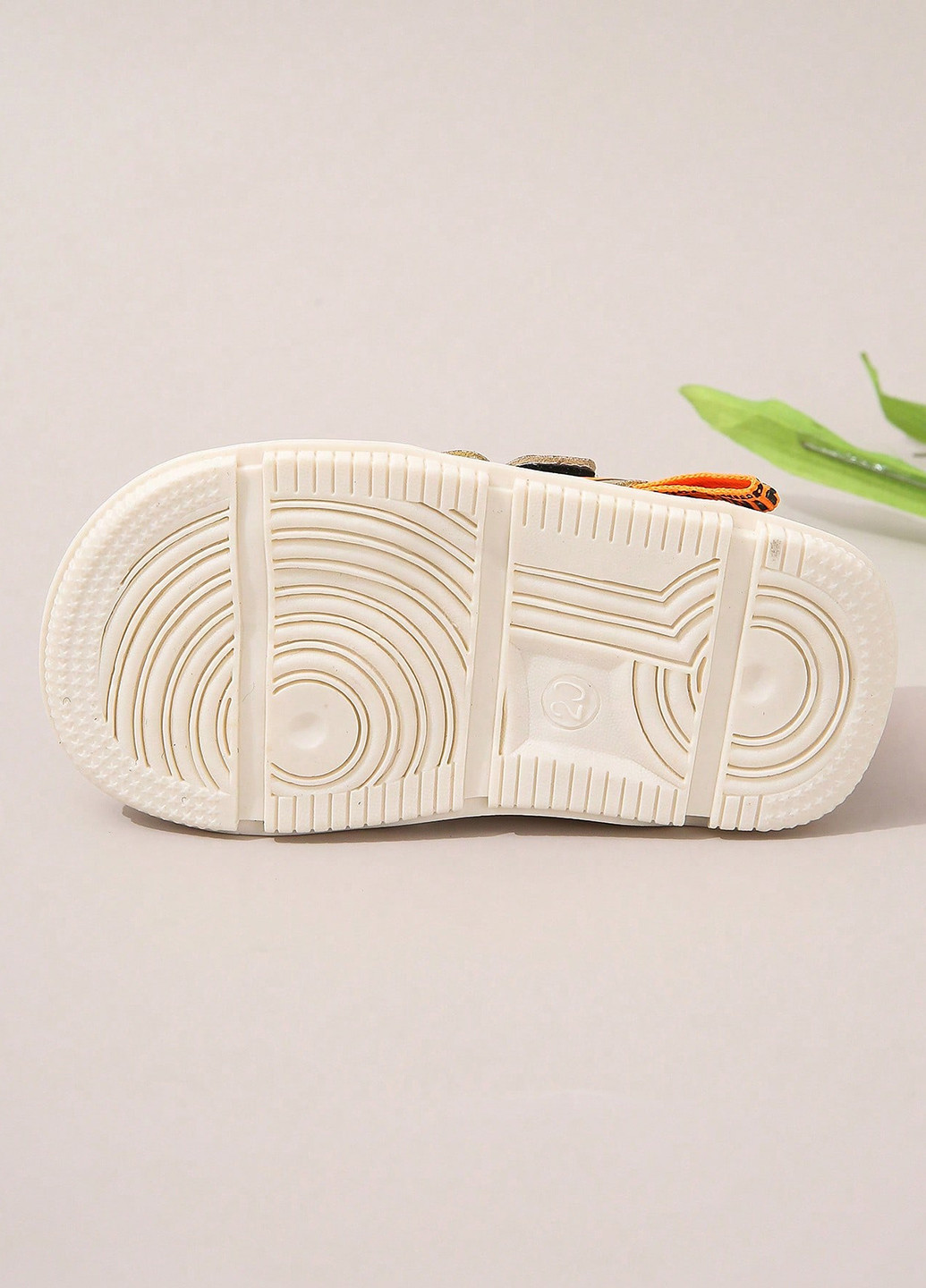 Хаки кэжуал босоножки SHEIN на липучке