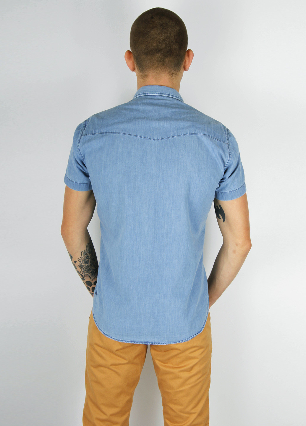 Светло-синяя джинсовая рубашка однотонная Tom Tailor с коротким рукавом