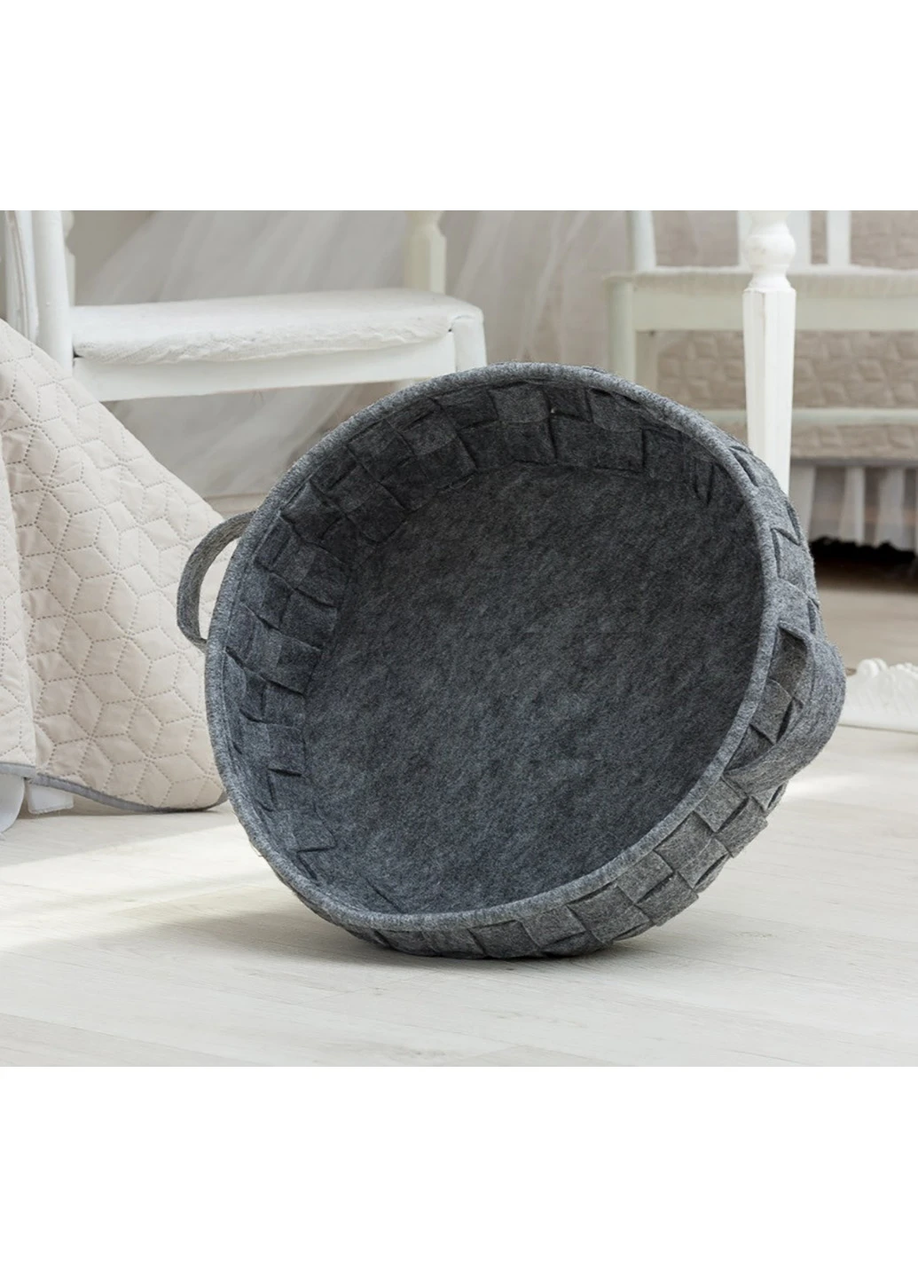 Корзинка-лежак для животных плетеная с подушкой 15х44х44 см Digital Wool (213367532)