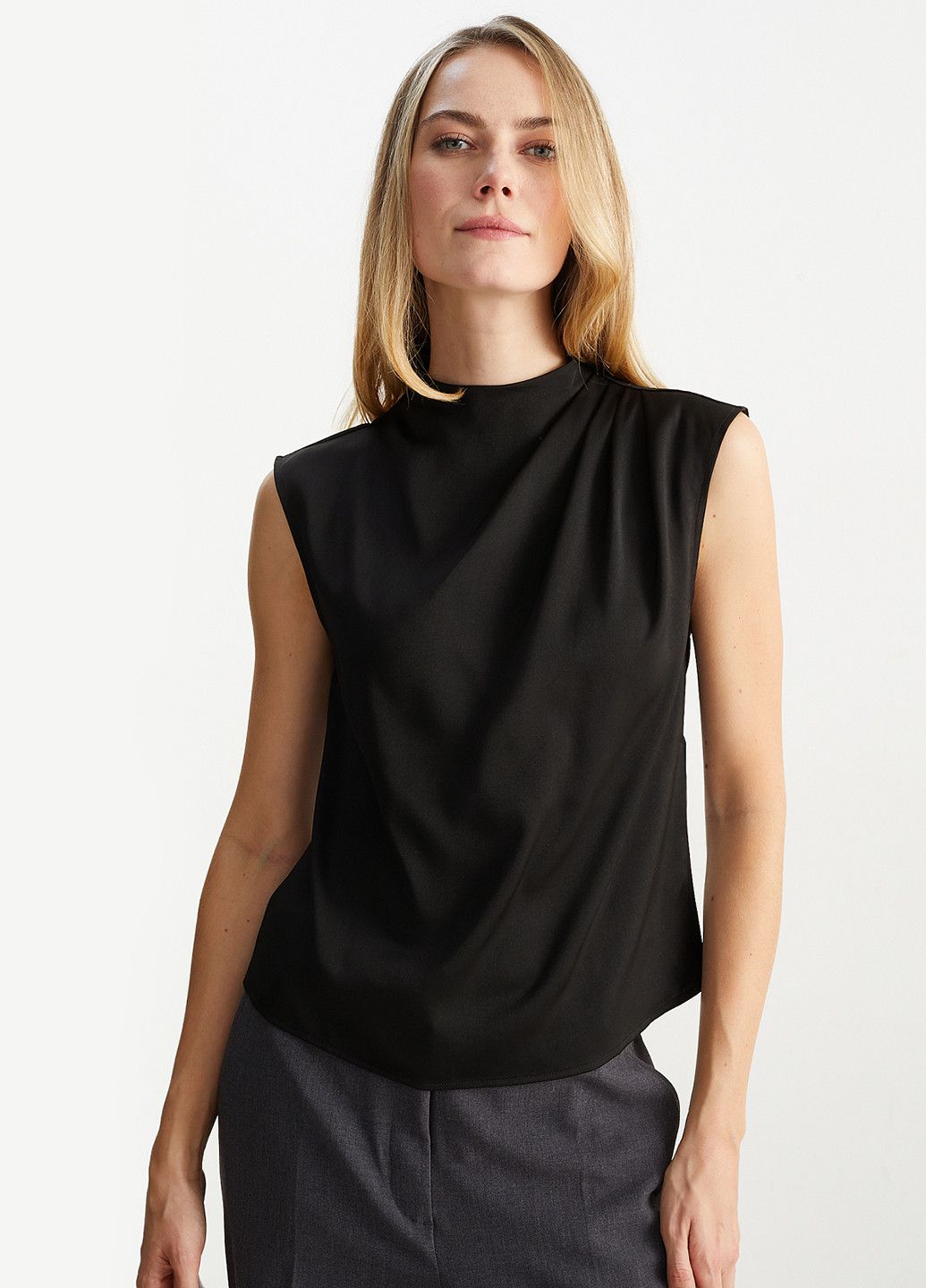 Чорна блуза C&A