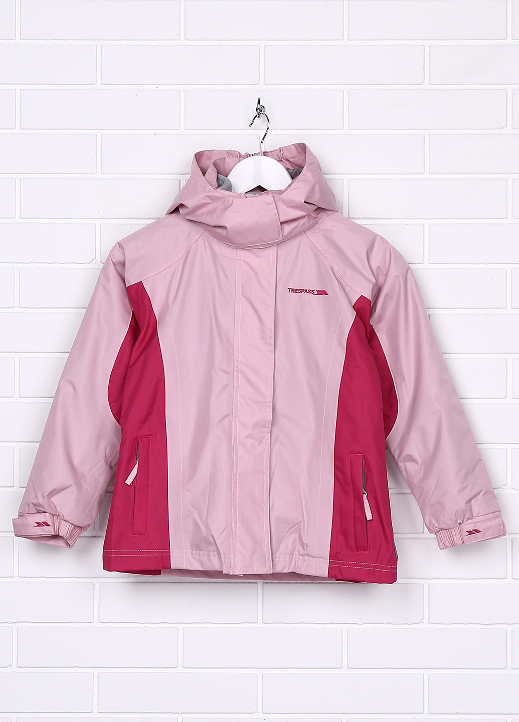 Светло-розовая демисезонная куртка Trespass