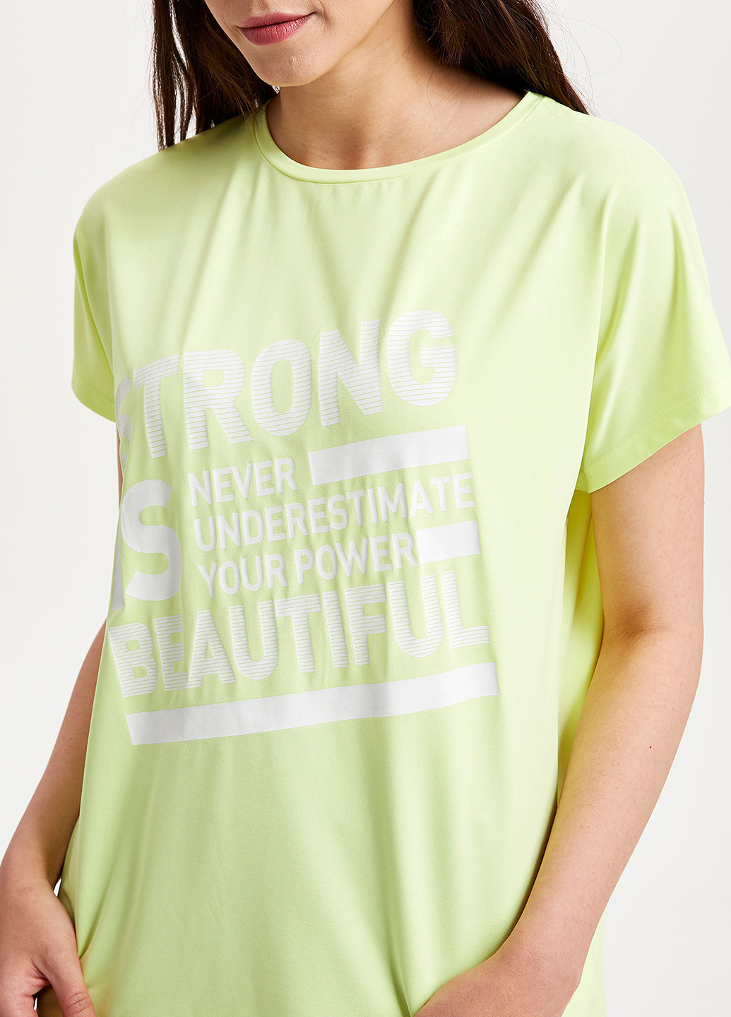 Салатовая летняя футболка DeFacto