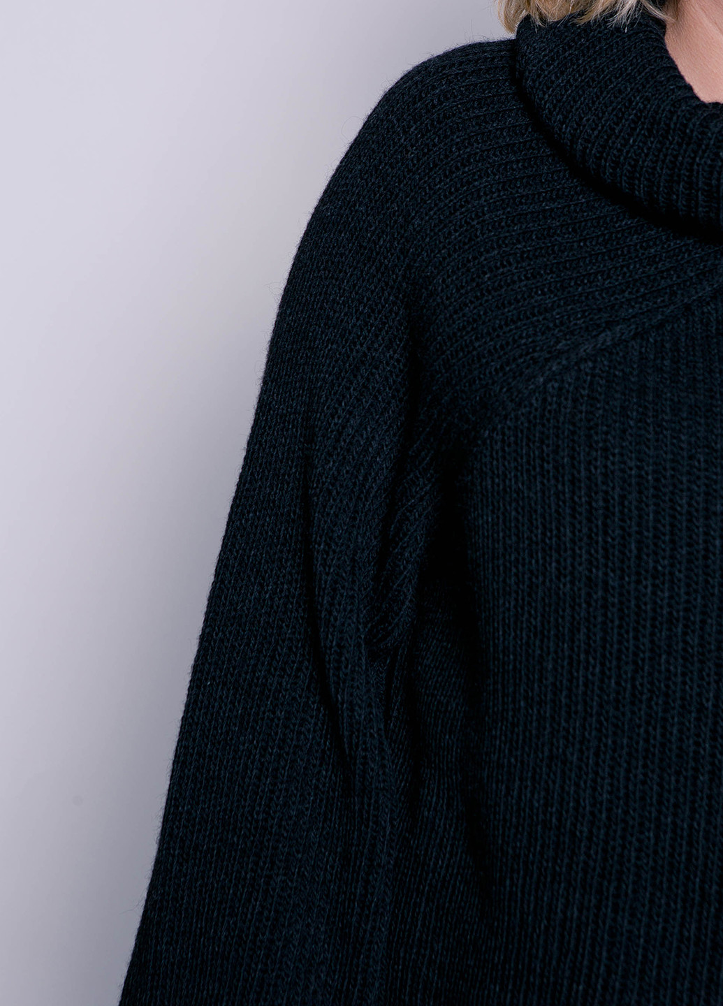 Темно-синій зимовий свитер Trand