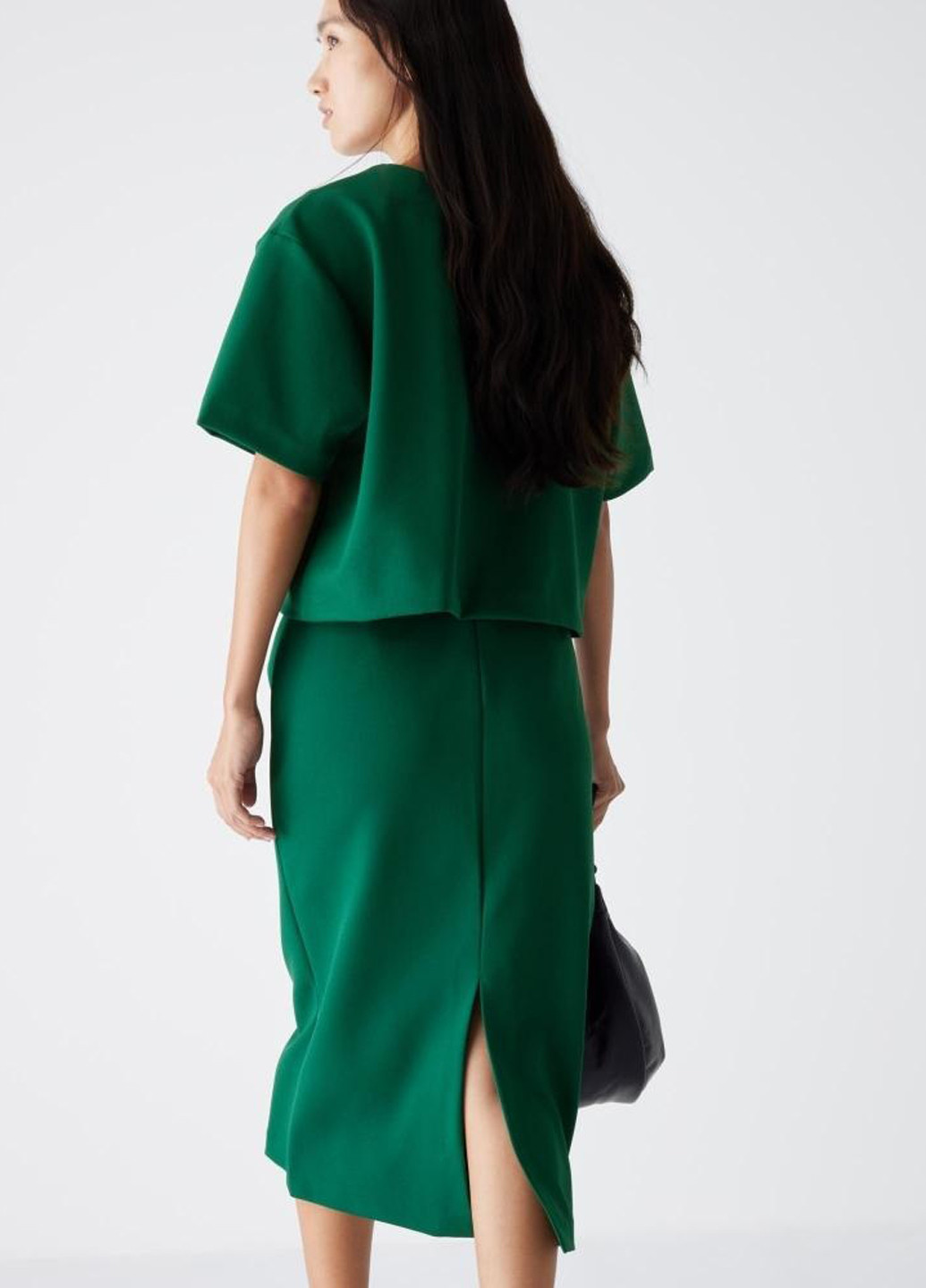 Зеленая кэжуал однотонная юбка Uniqlo а-силуэта (трапеция)