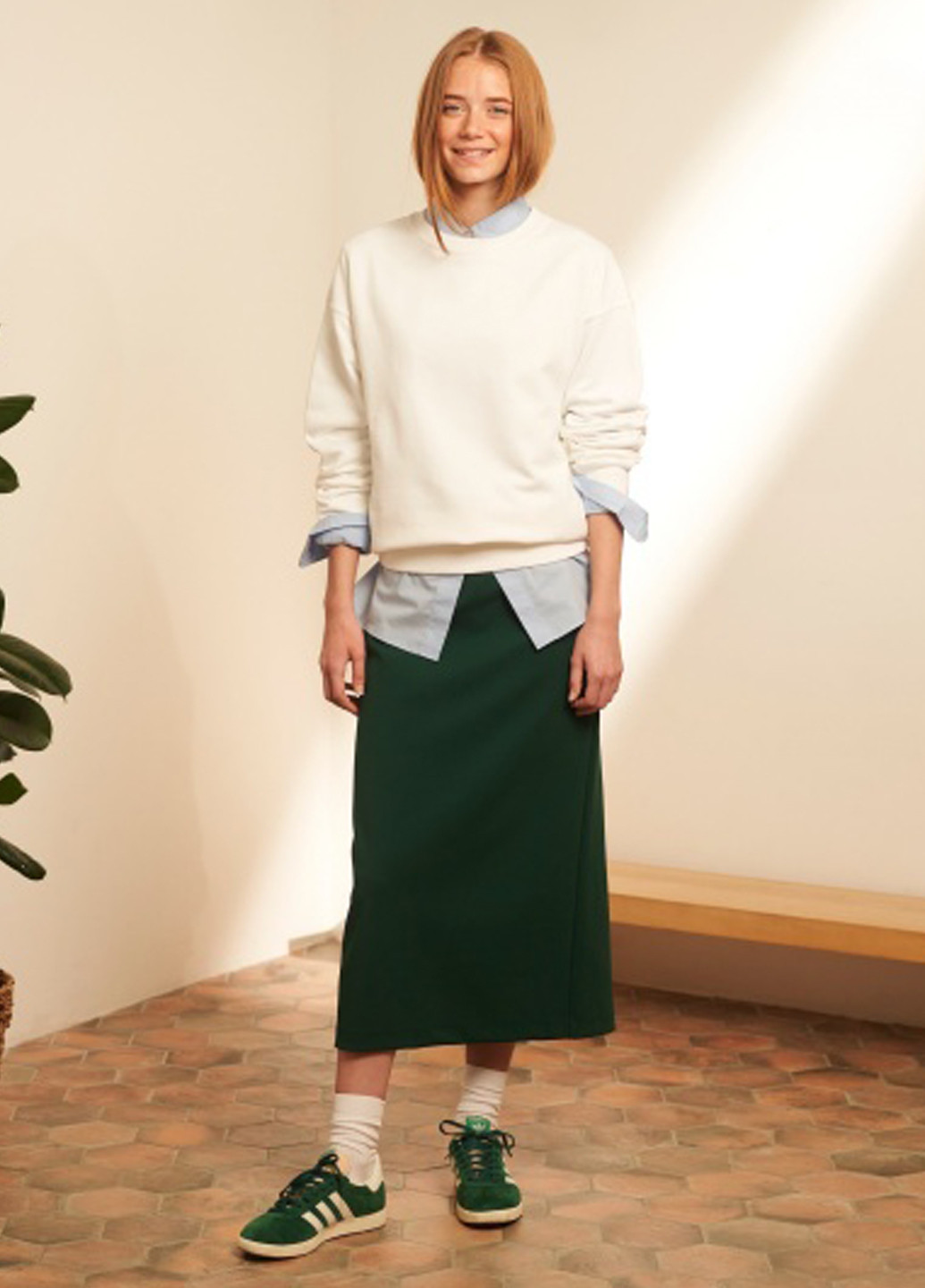 Зеленая кэжуал однотонная юбка Uniqlo а-силуэта (трапеция)