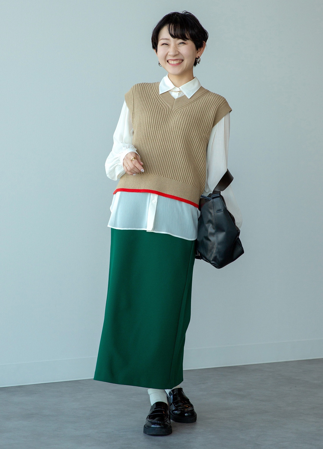 Зеленая кэжуал однотонная юбка Uniqlo а-силуэта (трапеция)