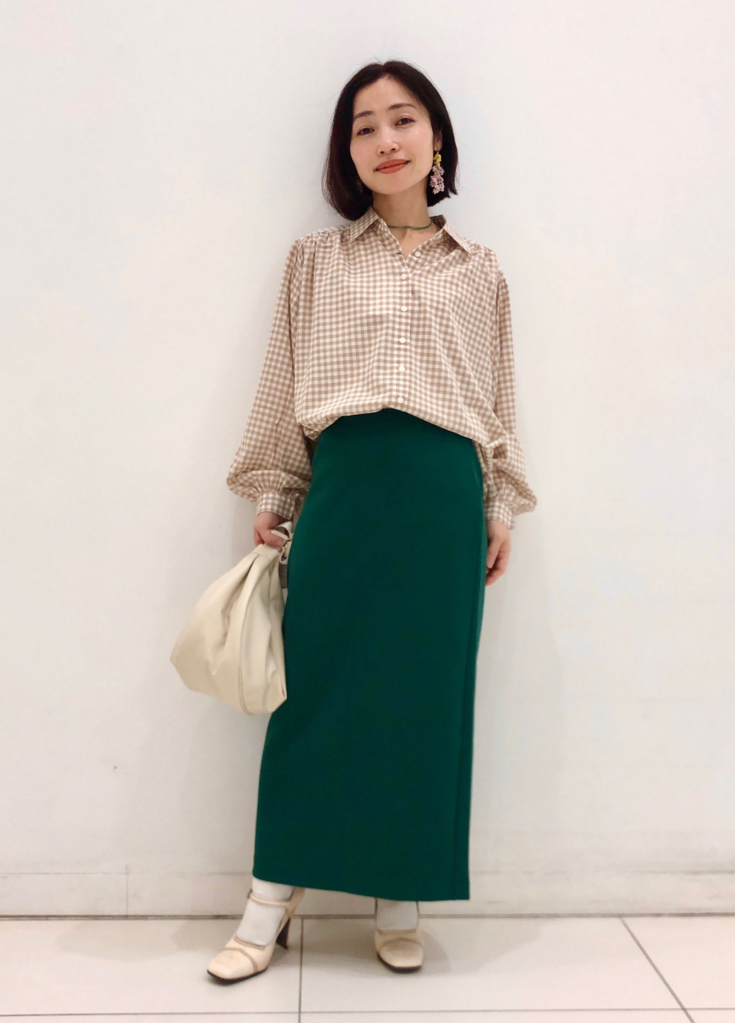 Зеленая кэжуал однотонная юбка Uniqlo а-силуэта (трапеция)