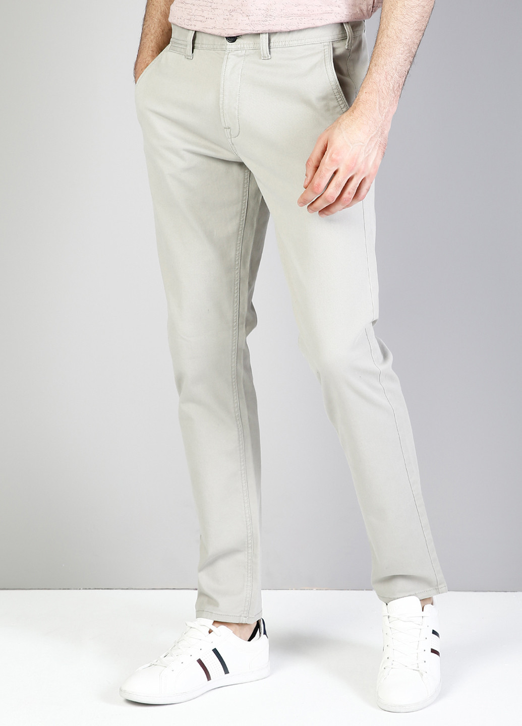 Светло-серые кэжуал демисезонные зауженные брюки Colin's