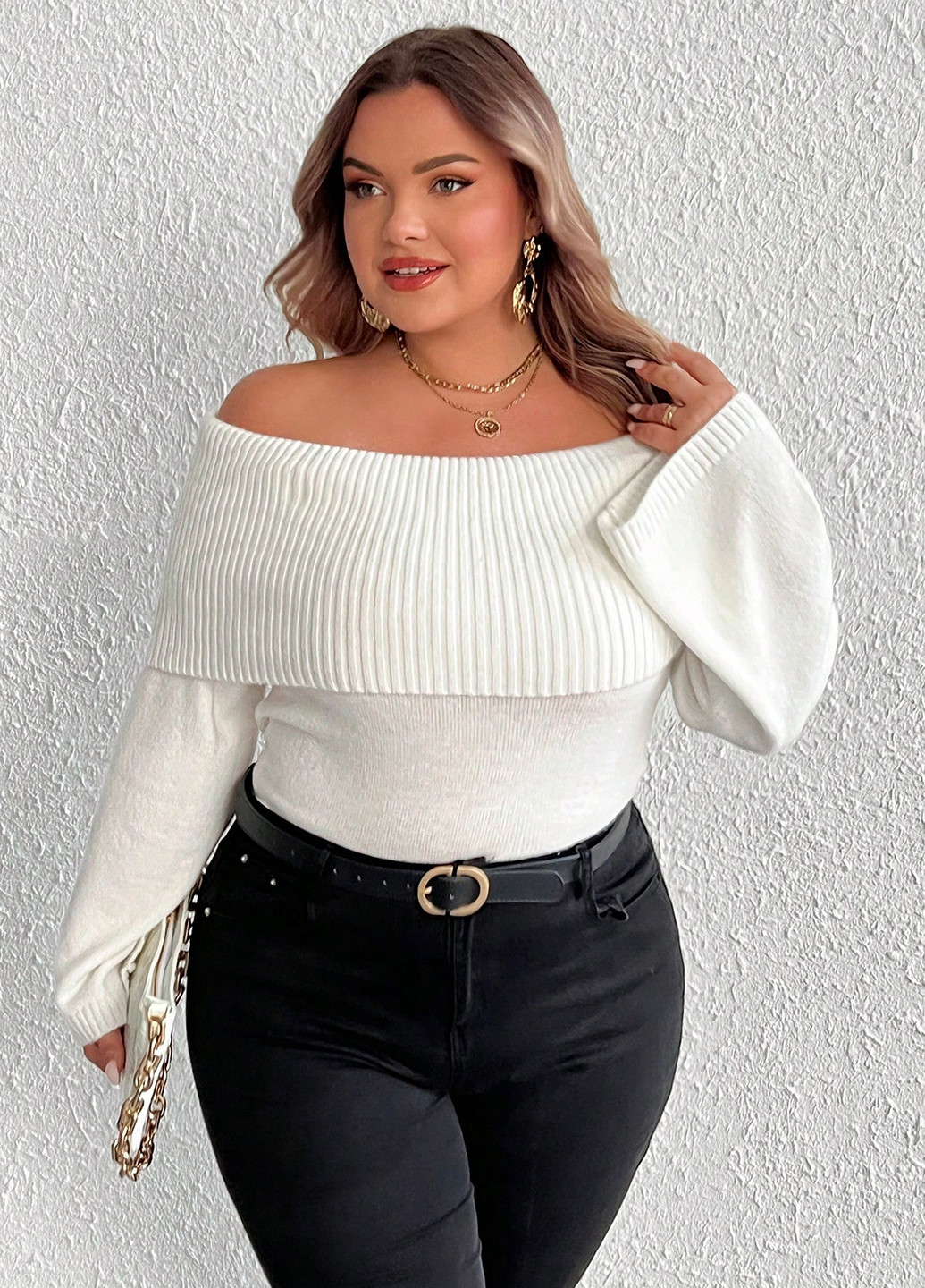 Белый демисезонный свитер SHEIN