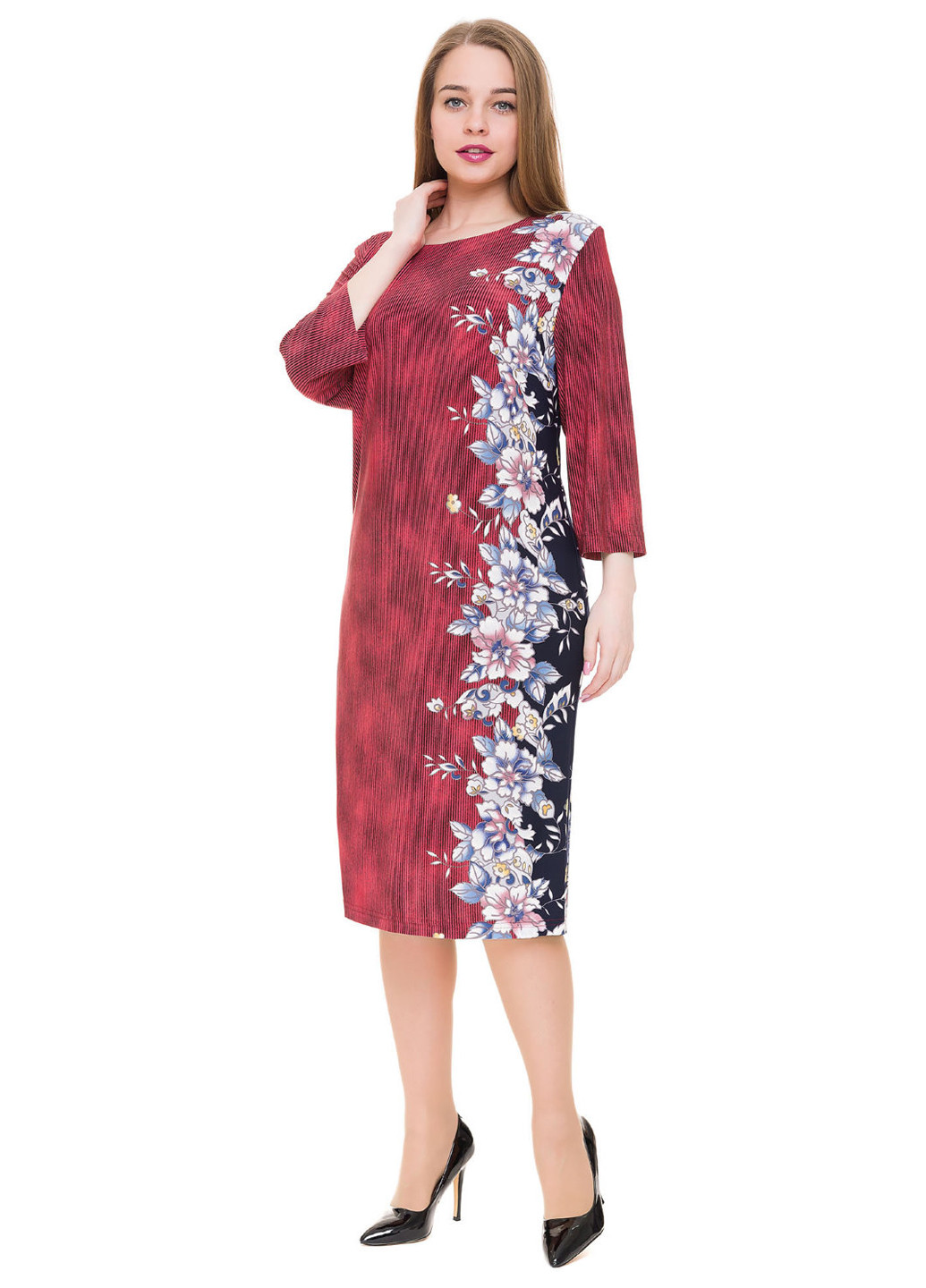 Бордовое кэжуал платье футляр Alenka Plus с абстрактным узором
