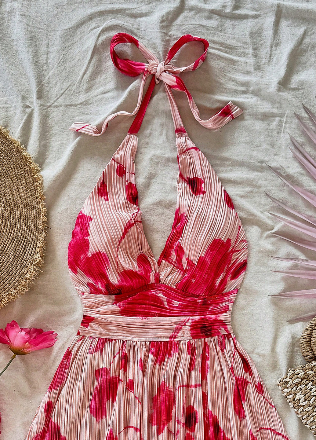 Комбинированное коктейльное платье с открытой спиной SHEIN с цветочным принтом