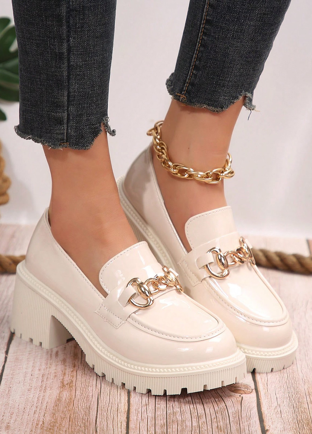 SHEIN Туфлі лофери світло-бежевий з поліуретан, китай — демісезон (323262368)